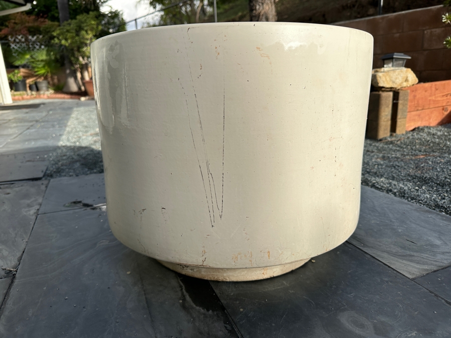 Vintage Mid-Century Modern Gainey Ceramics Large Pot Planter White 19W X 15H [Photo 3]
