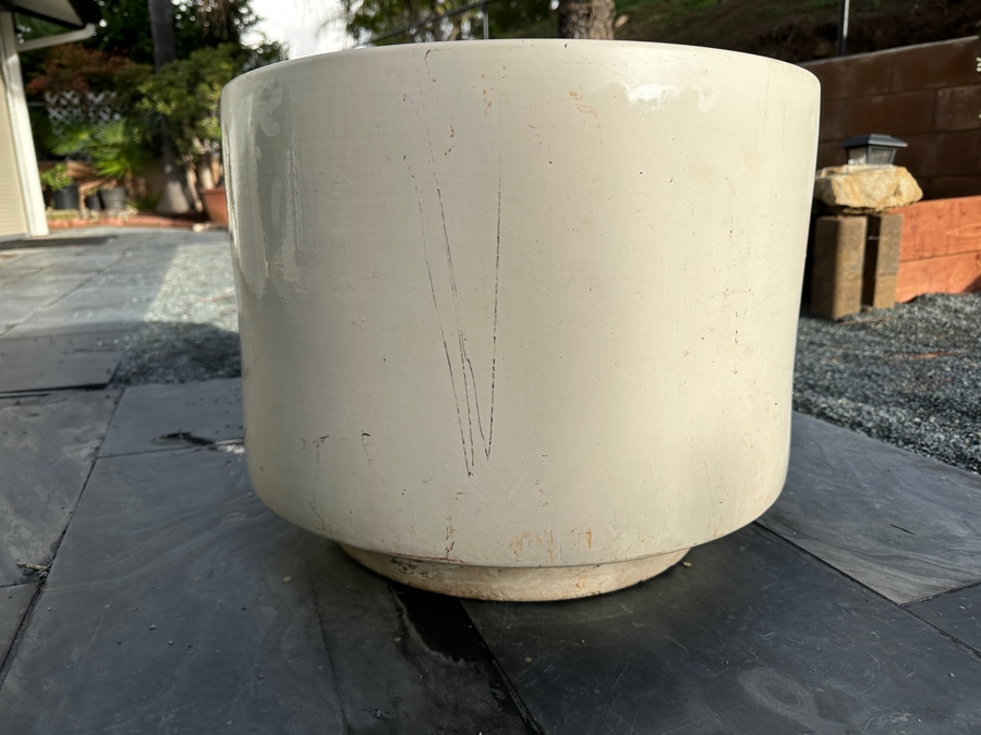 Vintage Mid-Century Modern Gainey Ceramics Large Pot Planter White 19W X 15H [Photo 4]