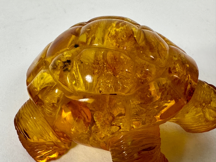 Carved Amber Turtle Figurine 1.5'L [Photo 5]