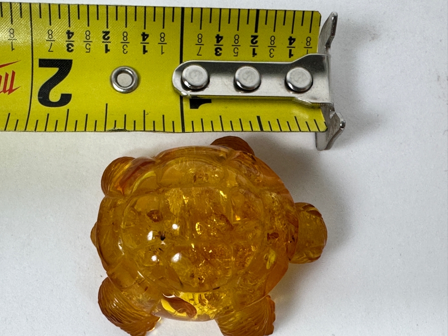 Carved Amber Turtle Figurine 1.5'L [Photo 10]