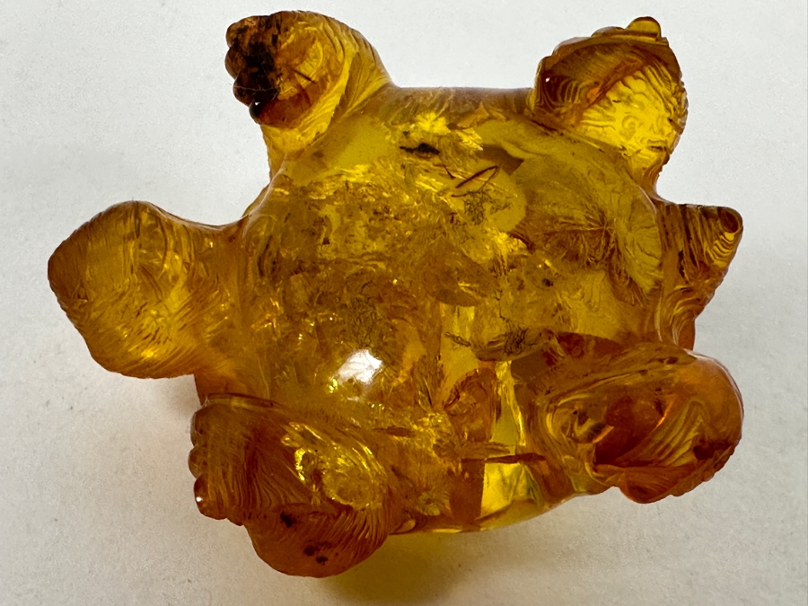Carved Amber Turtle Figurine 1.5'L [Photo 9]