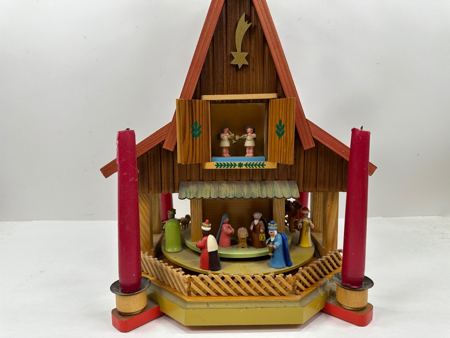 Large Traditional Richard Glaesser German Christmas Pyramid Advent House Nativity Scene 13W X 11D X 20.5H Retails $1,000 [Photo 8]