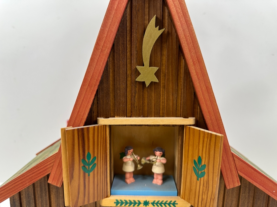 Large Traditional Richard Glaesser German Christmas Pyramid Advent House Nativity Scene 13W X 11D X 20.5H Retails $1,000 [Photo 2]