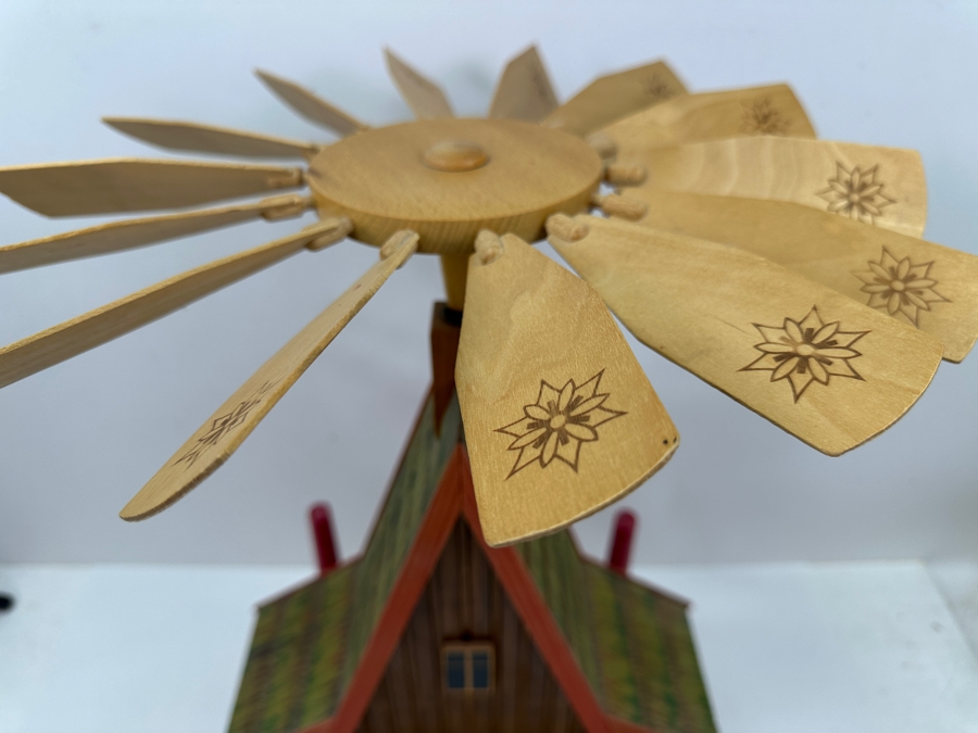 Large Traditional Richard Glaesser German Christmas Pyramid Advent House Nativity Scene 13W X 11D X 20.5H Retails $1,000 [Photo 9]