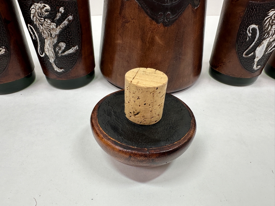 Italian Wrapped Leather Liquor Decanter 14H With 6 Glasses (One Glass Is Missing) [Photo 4]