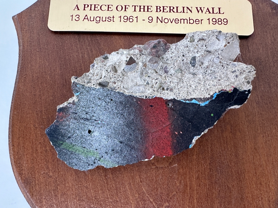 Piece Of The Berlin Wall Plaque 7.5 X 9 [Photo 2]