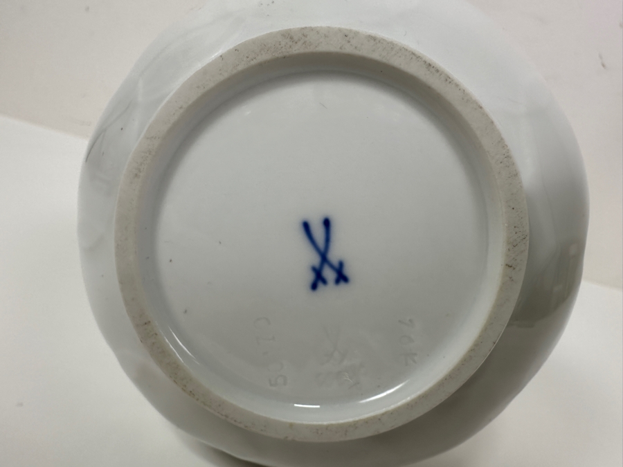Meissen Germany Porcelain Lotus Leaves Vase Designed By Ludvig Zepner 8'H [Photo 5]