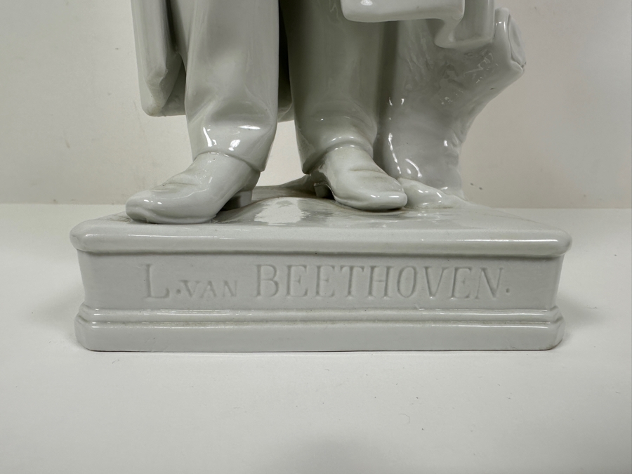 Kister Porcelain Scheibe-Alsbach Beethoven Figurine 16'H [Photo 7]