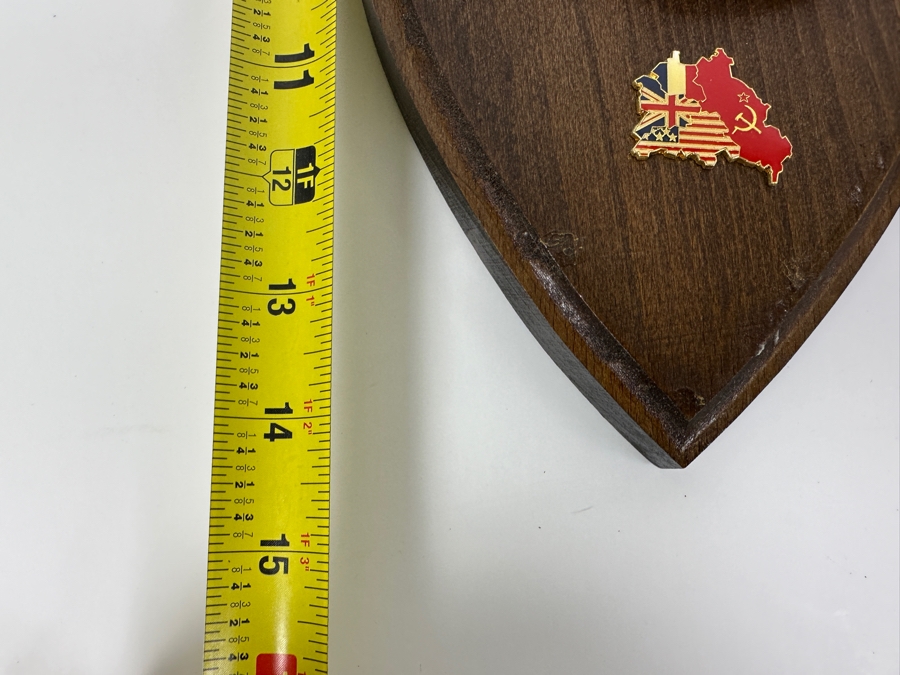 A Piece Of The Berlin Wall Plaque 7W X 14H [Photo 8]