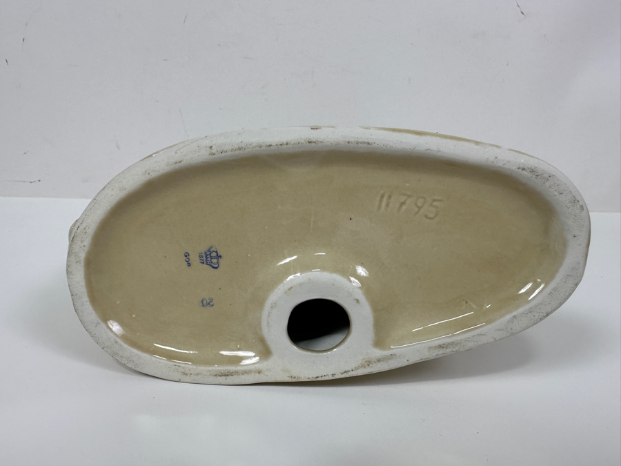 Vintage German Democratic Republic (GDR) Wagner & Apel Porcelain Figurine 7'H [Photo 3]