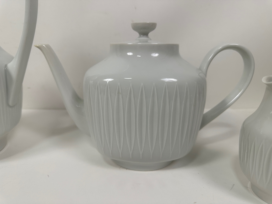 Vintage Mid-Century Modern Lorenz Hutschenreuther White Porcelain Coffee And Tea Service [Photo 3]