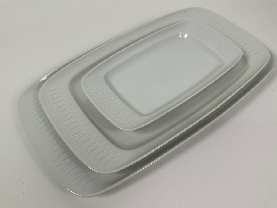 Vintage Mid-Century Modern Lorenz Hutschenreuther White Porcelain (3) Serving Platters: 9'L, 13'L & 15'L [Photo 7]