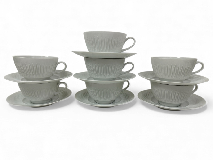 Vintage Mid-Century Modern Lorenz Hutschenreuther White Porcelain (7) Cups & Saucers