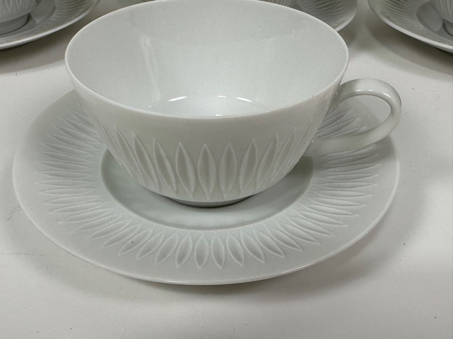 Vintage Mid-Century Modern Lorenz Hutschenreuther White Porcelain (7) Cups & Saucers [Photo 3]