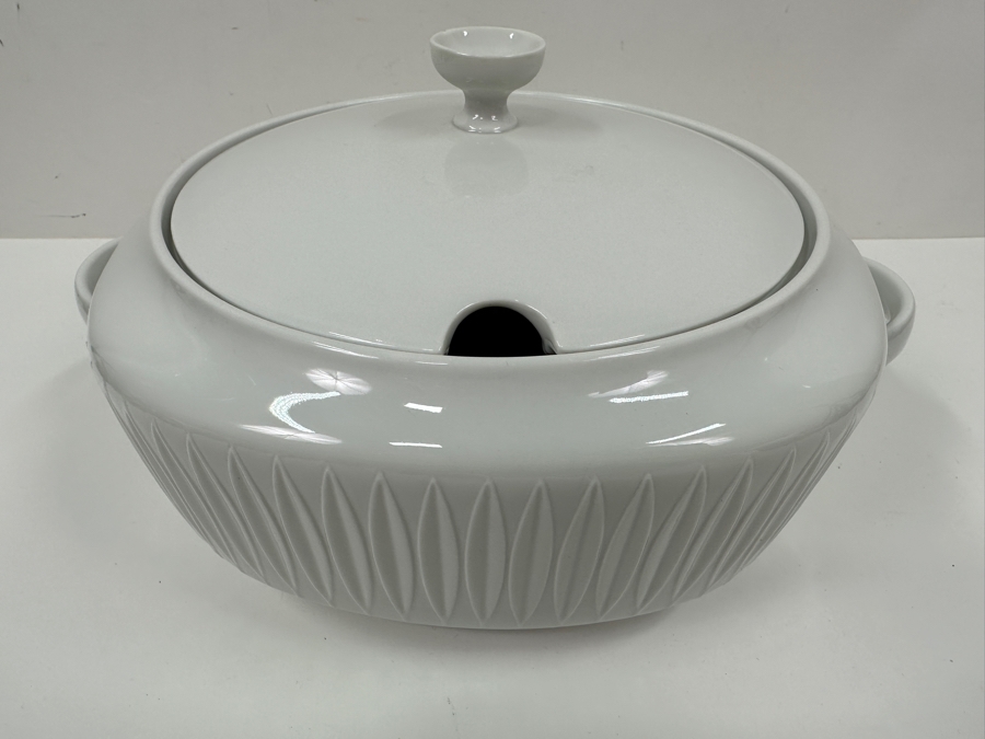 Vintage Mid-Century Modern Lorenz Hutschenreuther White Porcelain Soup Tureen 11W [Photo 2]