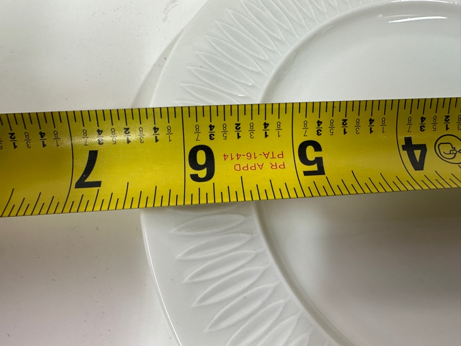 Vintage Mid-Century Modern Lorenz Hutschenreuther White Plates (21): (7) 6-3/8', (7) 7.75' & (7) 10' [Photo 5]