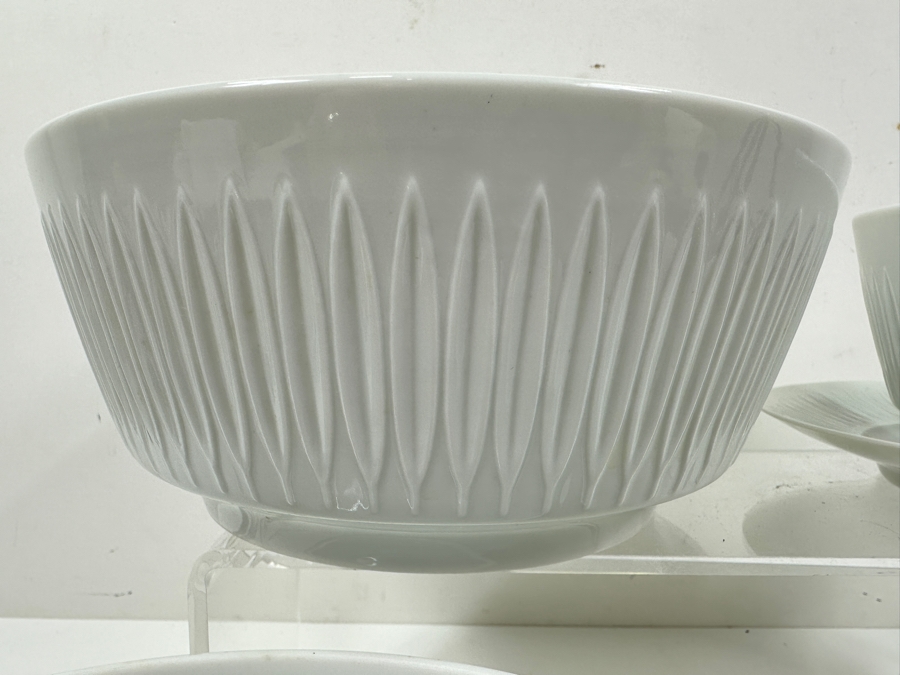 Vintage Mid-Century Modern Lorenz Hutschenreuther White Serving Bowls (2) 8.5'W, (1) 7.75'W & (1) Cup With Attached Plate [Photo 4]