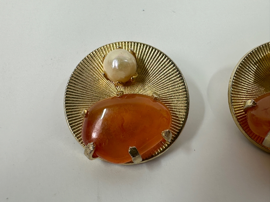Pair Of Vintage WEISS Clip-On Earrings [Photo 2]