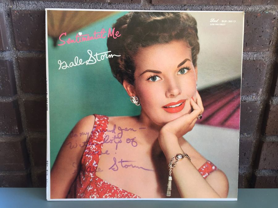 Gale Storm ‎- Sentimental Me - Dot Records ‎- DLP-3017 - SIGNED [Photo 1]