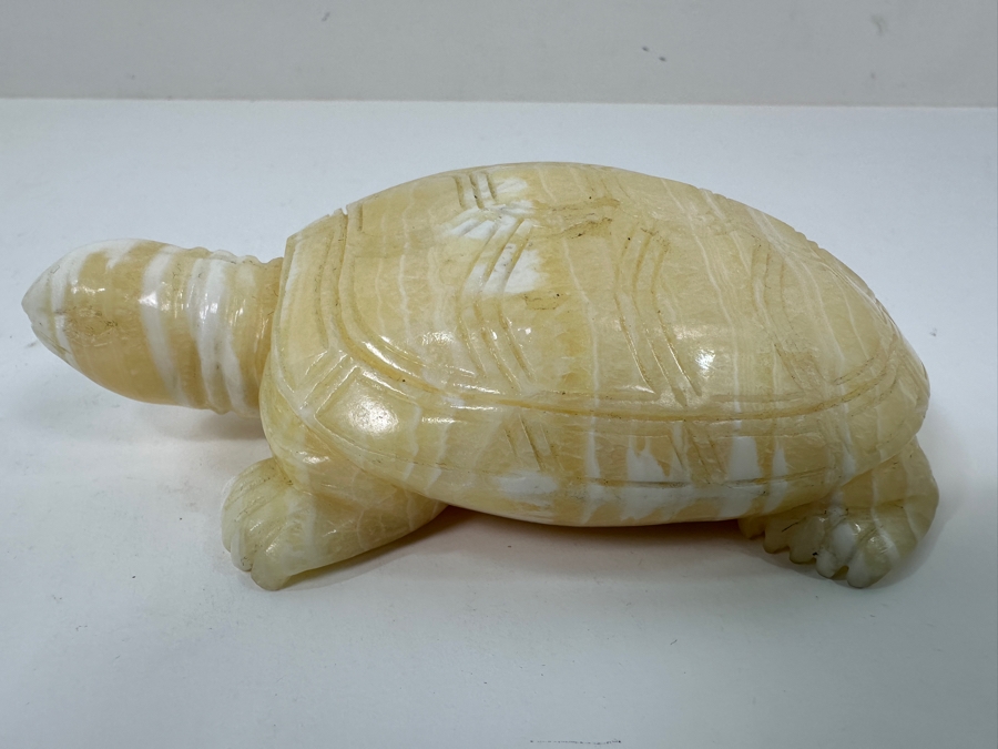 Hand Carved Stone Turtle Figurine 4.5'L [Photo 2]