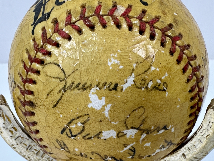Vintage 1937 San Diego Padres Pacific Coast League Team Signed Shellacked Baseball Featuring The Autograph Of 18 Year Old Ted Williams - See Photos For Player Signatures [Photo 20]