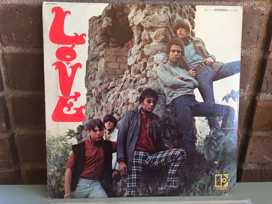 Love ‎- Love - Elektra ‎- EKS-74001 [Photo 1]
