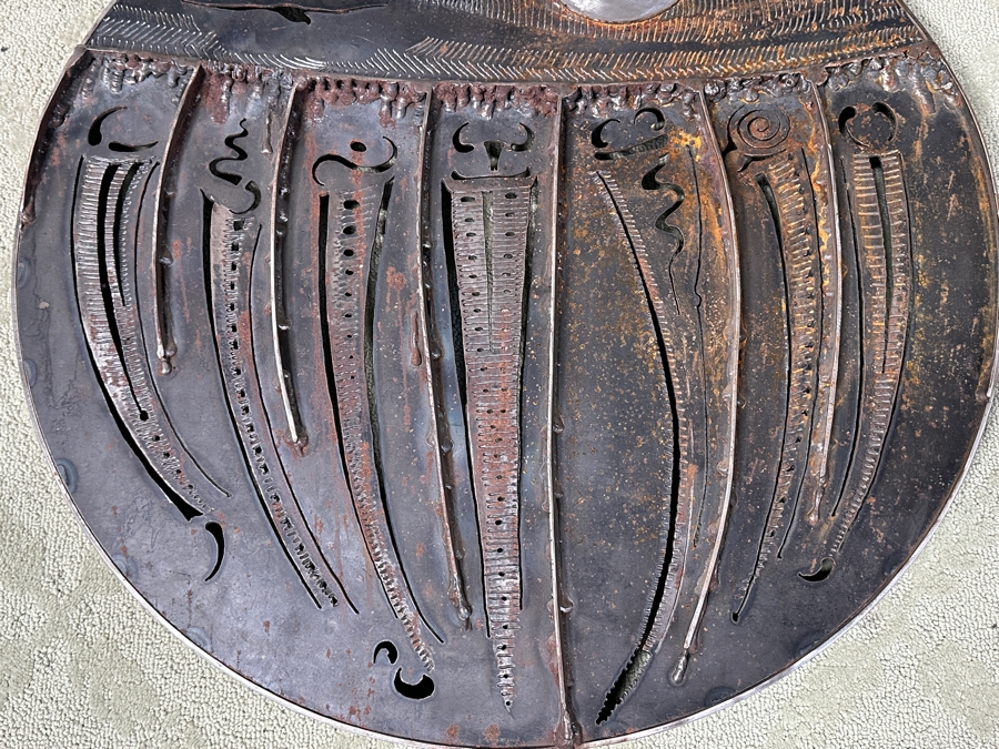 Impressive Original Welded Metal Native American Wall 3D Circular Sculpture Signed Jagoda 28'W X 2.5'D [Photo 4]