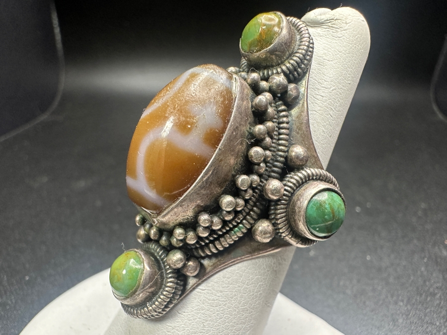 Vintage Sterling Silver Ring Featuring Multiple Green Turquoise Stones Size 7 22.6g [Photo 2]