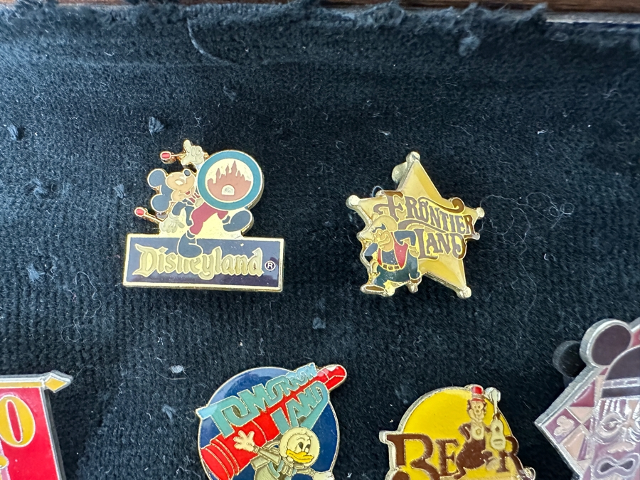 Collection Of (28) Vintage Disney Trading Pins And (2) Vintage Disneyland Pendants [Photo 9]