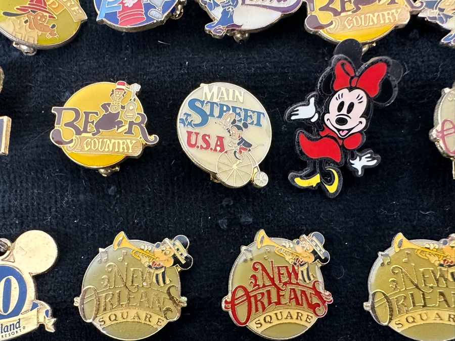 Collection Of (28) Vintage Disney Trading Pins And (2) Vintage Disneyland Pendants [Photo 4]
