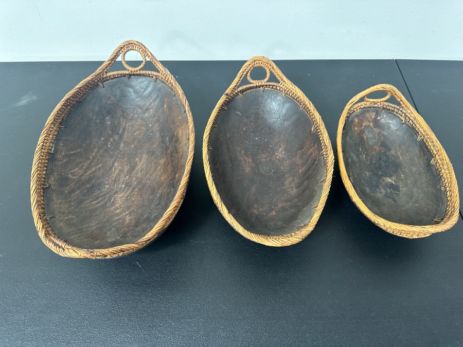 Set Of Three Nesting Handcrafted Oval Wooden Bowls With Rattan Handles Ranging In Size From 10'L To 15'L [Photo 3]