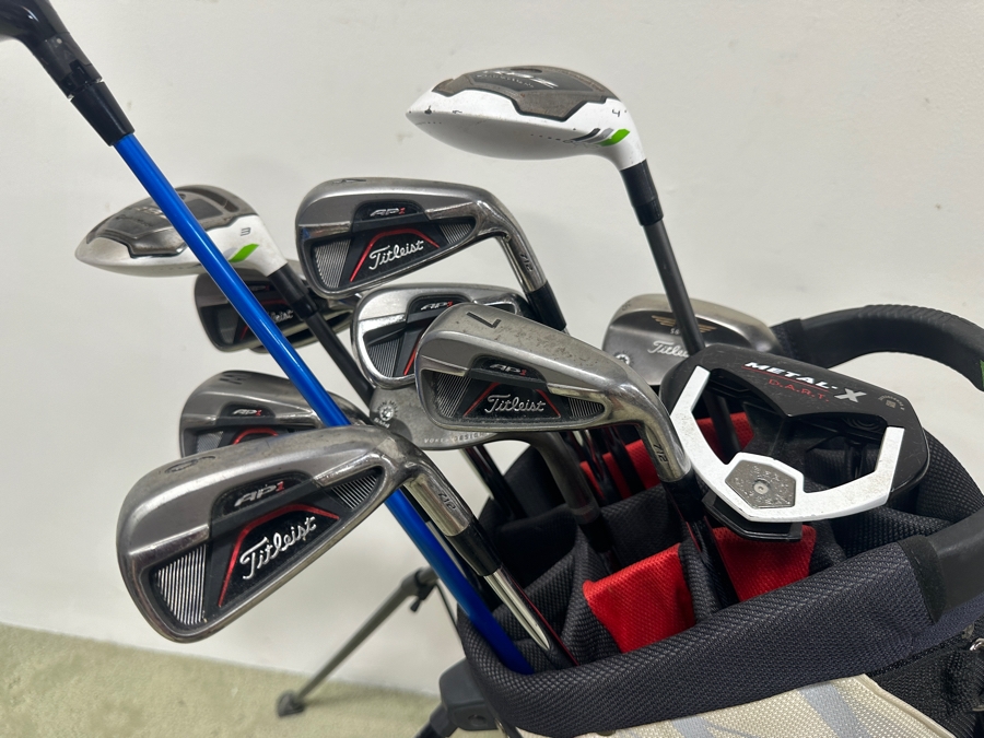 Golf Clubs Set With Titleist Driver And Irons, Odyssey Metal X D.A.R.T. Putter, TaylorMade Drivers, New Titleist Golf Balls & Callaway Golf Bag [Photo 4]