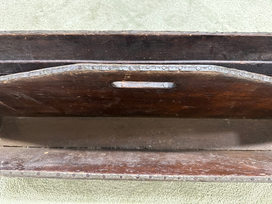Antique Primitive Wooden Carrier Caddy Toolbox 35'W X 13'D X 11'H [Photo 5]
