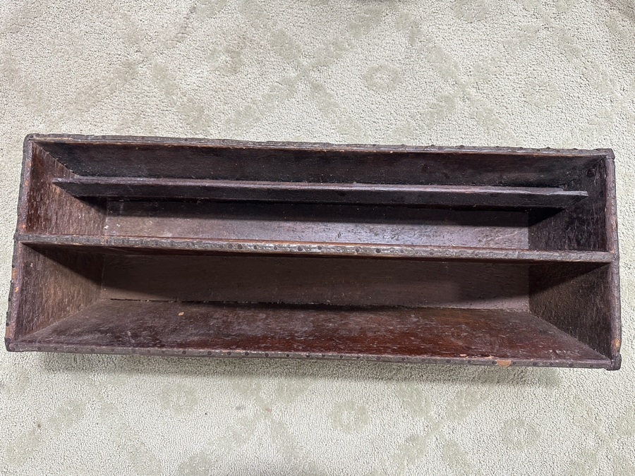 Antique Primitive Wooden Carrier Caddy Toolbox 35'W X 13'D X 11'H [Photo 4]