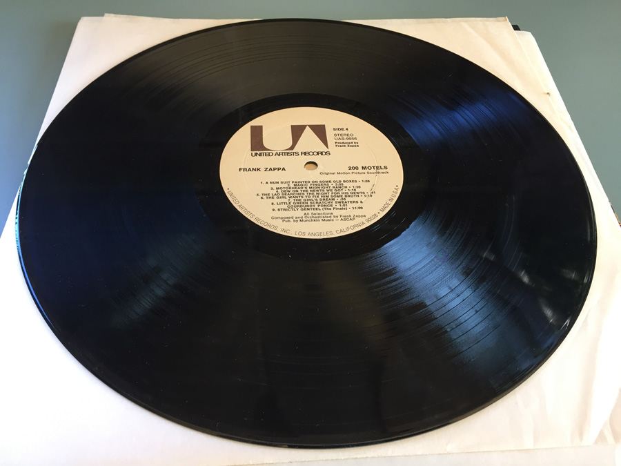 Frank Zappa ‎- 200 Motels - United Artists Records ‎- UAS 9956 [Photo 28]