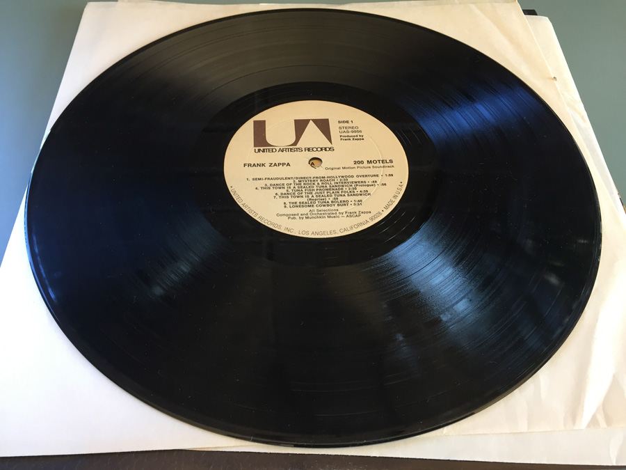 Frank Zappa ‎- 200 Motels - United Artists Records ‎- UAS 9956 [Photo 26]