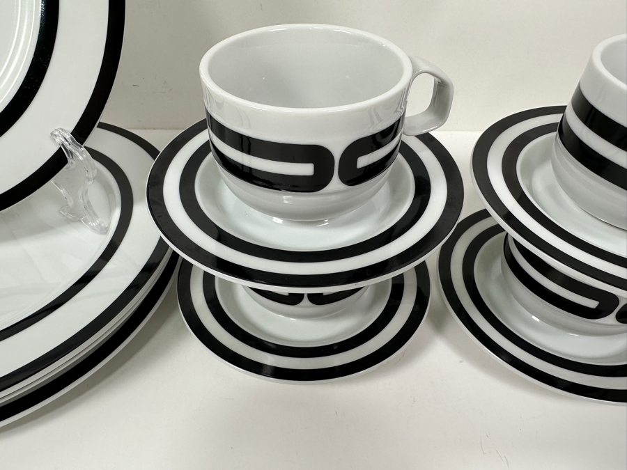 Just Added - Vintage Bob Van Allen For Mikasa Stone China L9121 Tangent Black Made In Japan: (4) 10.75' Plates, (4) Cups & Saucers, (3) 3' Bowls (See Photos For Bowls) [Photo 3]