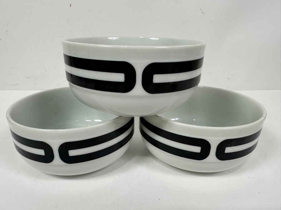 Just Added - Vintage Bob Van Allen For Mikasa Stone China L9121 Tangent Black Made In Japan: (4) 10.75' Plates, (4) Cups & Saucers, (3) 3' Bowls (See Photos For Bowls) [Photo 6]