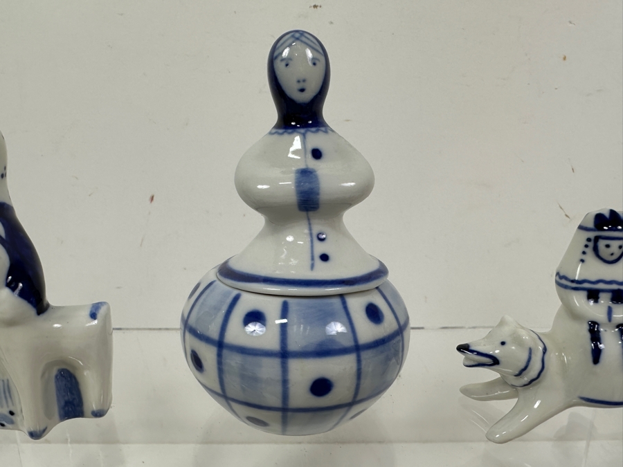 Just Added - Collection Of Vintage USSR Folk Art Hand Painted Russian Ceramic Blue & White Figurines [Photo 7]