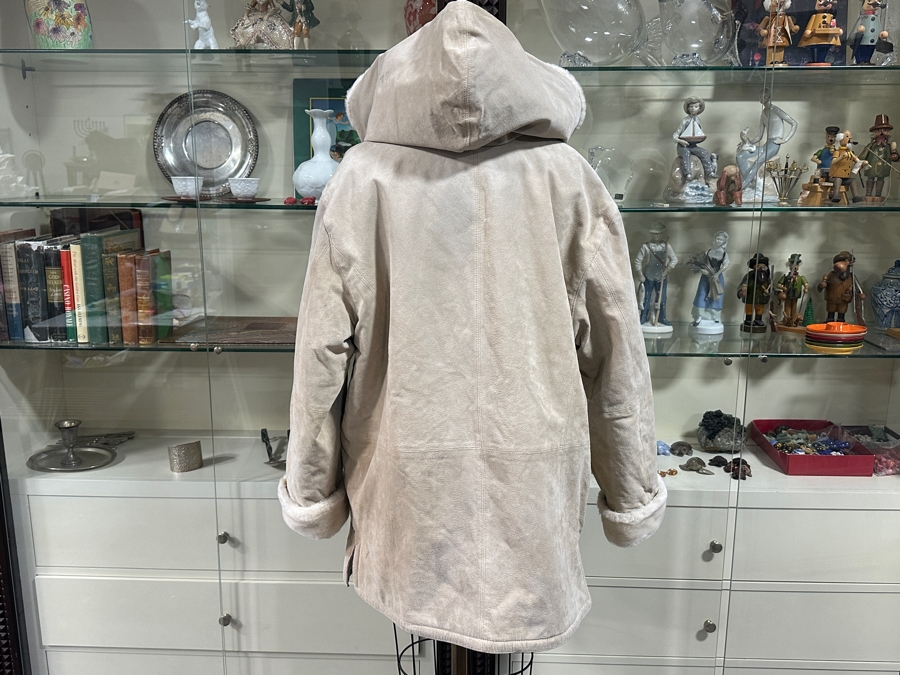 Just Added - St. John's Bay Suede Leather Jacket Size Large [Photo 3]