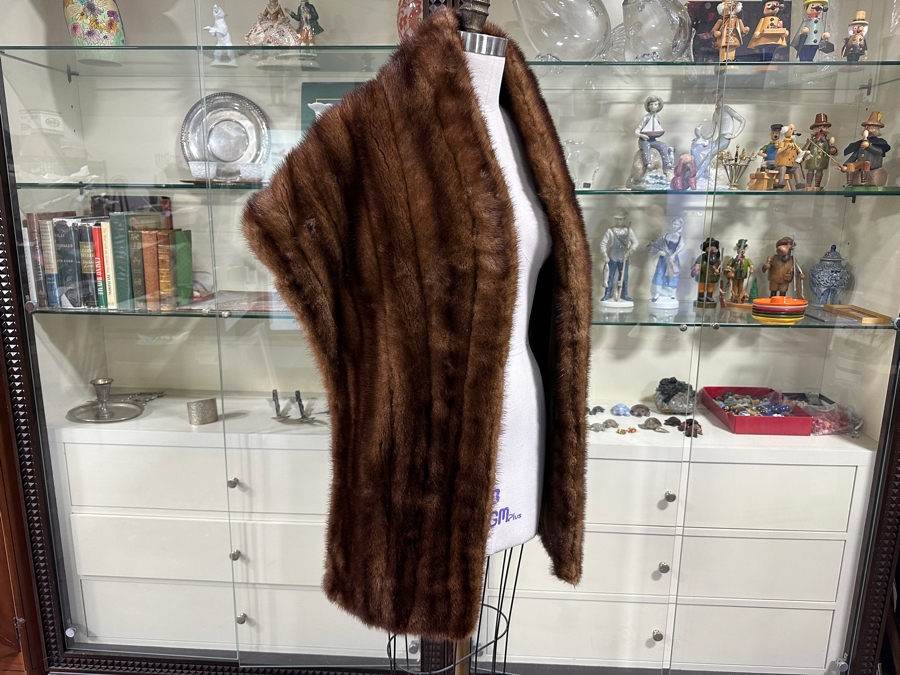 Just Added - Vintage Fur Wrap Shawl 78'L [Photo 4]