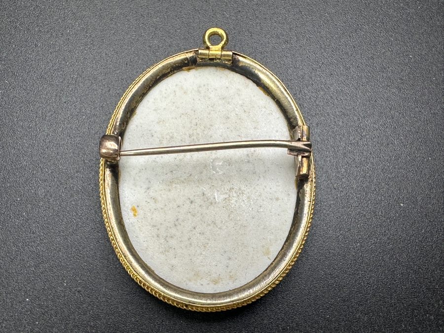 Just Added - Vintage Hand Painted Porcelain Portrait Pendant / Pin Brooch 1.5W X 1.75H 12.9g [Photo 4]
