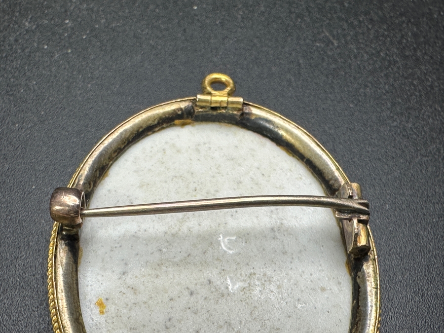 Just Added - Vintage Hand Painted Porcelain Portrait Pendant / Pin Brooch 1.5W X 1.75H 12.9g [Photo 5]