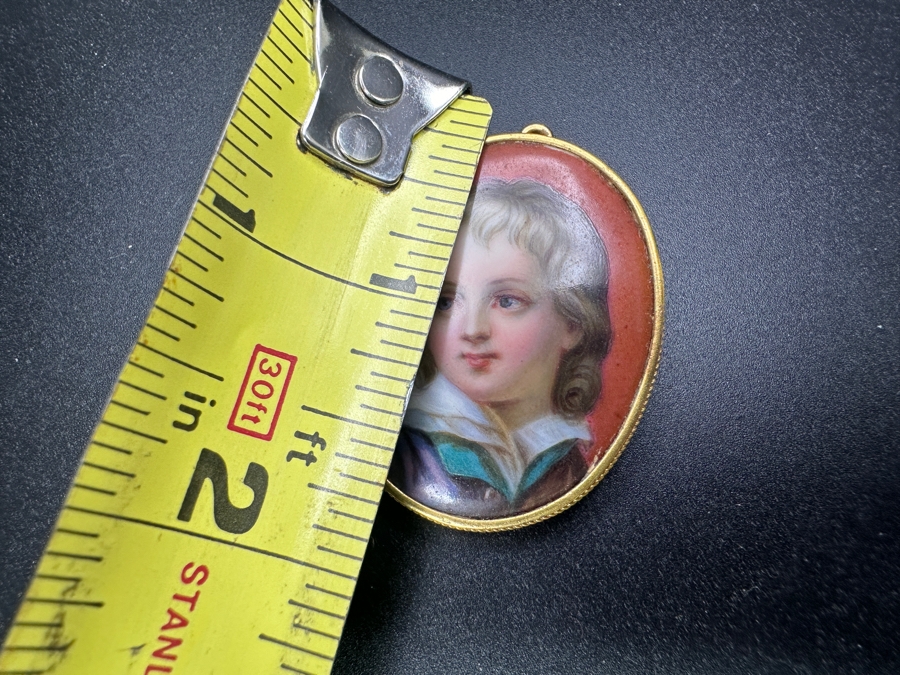 Just Added - Vintage Hand Painted Porcelain Portrait Pendant / Pin Brooch 1.5W X 1.75H 12.9g [Photo 8]