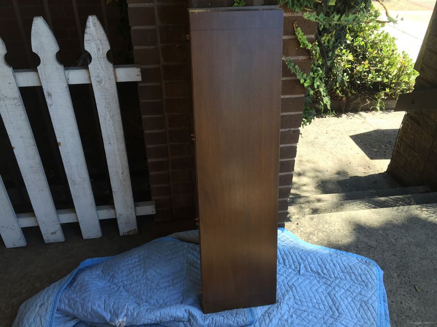 Vintage Bernhardt Furniture Co. Round Dining Table with 4 Chairs and 3 Leaves - Lenoir, NC [Photo 14]