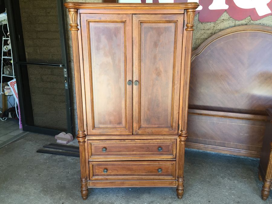 Beautiful Bassett Furniture 4-Piece Bedroom Set - Queen Bed, Dresser, Nightstand, & Armoire [Photo 4]