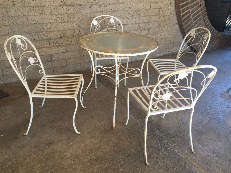 White Wrought Iron Outdoor Patio Table with 4 Chairs [Photo 1]