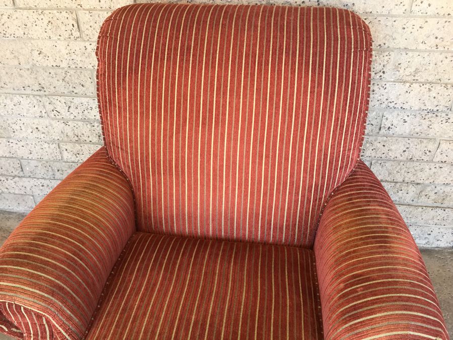 Arm Chair By Mayo Furniture [Photo 5]