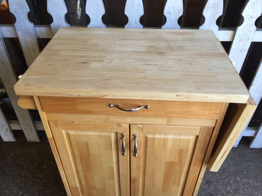 Wooden Kitchen Island on Casters [Photo 2]