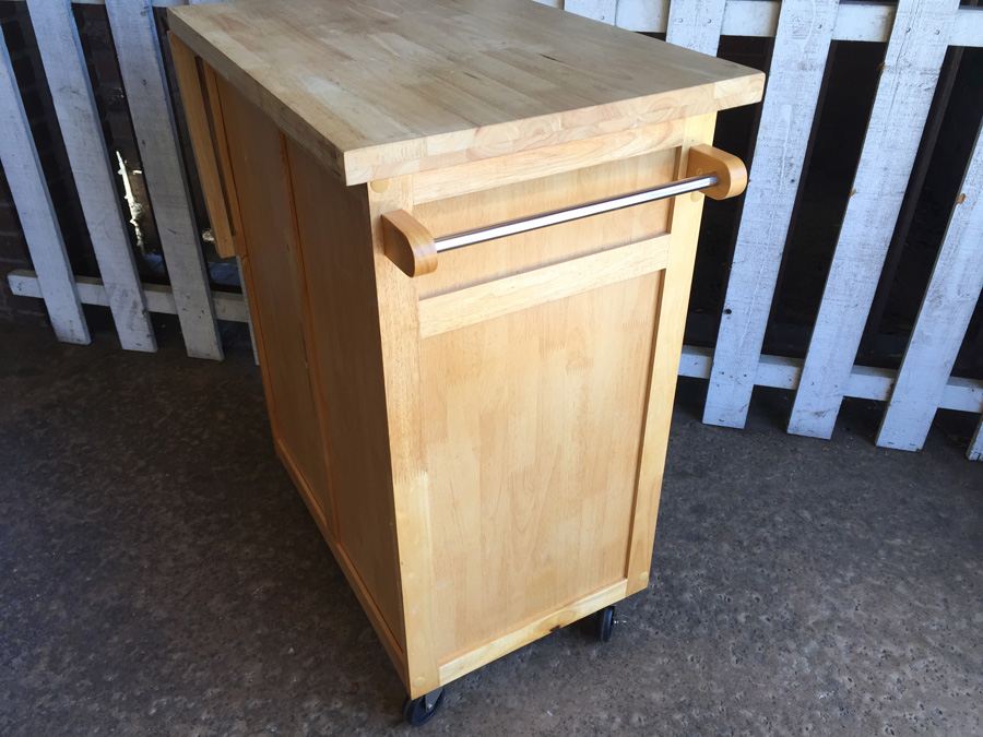 Wooden Kitchen Island on Casters [Photo 9]